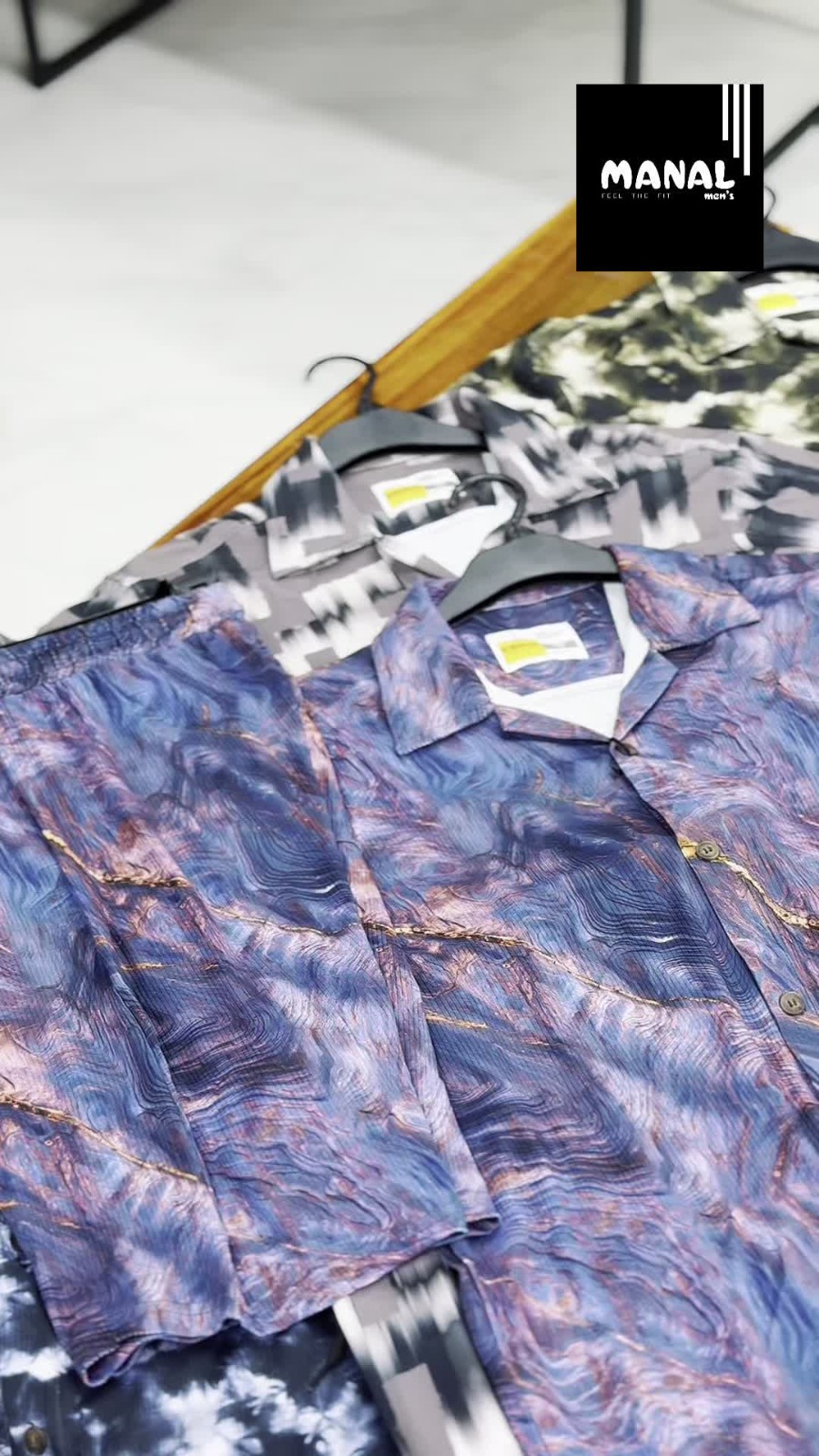 T-Shirt + Shorts